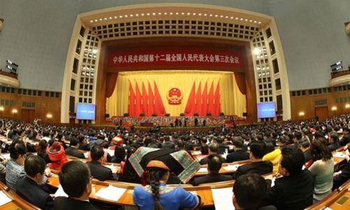 Trung Quốc hạ mục tiêu tăng trưởng 2015