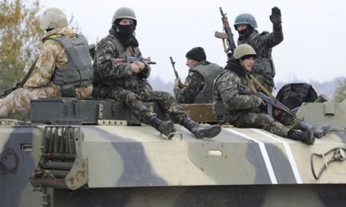 Tổng thống Ukraine lệnh tăng quân tới miền Đông