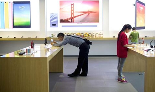 Xiaomi bán hơn 2,1 triệu điện thoại trong 12 tiếng