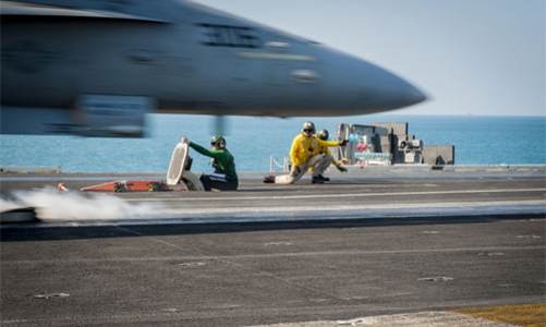 Vì sao tàu sân bay Mỹ từ chối thăm Trung Quốc?