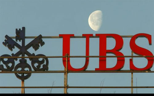 Ngân hàng lớn nhất Thụy Sỹ chịu mức phạt hình sự 203 triệu USD và khoản phạt 342 triệu USD nộp cho FED - Ảnh: Reuters.<br>