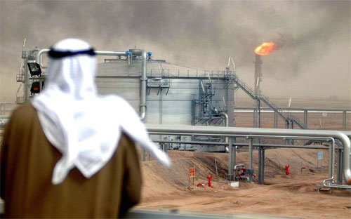 Một số nguồn tin thân cận cho hay, trong cuộc họp OPEC hôm 27/11 vừa qua,
 Saudi Arabia lập luận rằng, nếu giảm sản lượng, nhóm này sẽ để mất thị 
phần vào tay các nước ngoài khối, đặc biệt là các nhà sản xuất dầu đã 
phiến của Mỹ.<br>