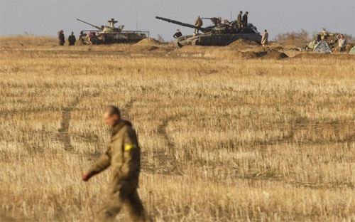 Hôm thứ Bảy tuần trước, chính quyền Kiev và lực lượng ly khai đã nhất 
trí thiết lập một vùng đệm ở miền Đông Ukraine - Ảnh: AFP.<br>