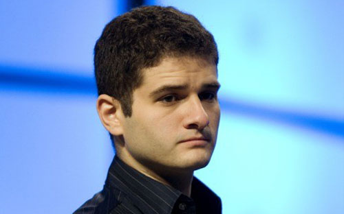 Đồng sáng lập mạng xã hội Facebook, Dustin Moskovitz, không còn là tỷ phú trẻ tuổi nhất thế giới trong danh sách của tạp chí Forbes - Ảnh: Tech.