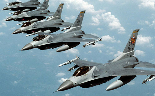 Một đội máy bay chiến đấu F16 của Không lực Mỹ - Ảnh: Reuters.<br>