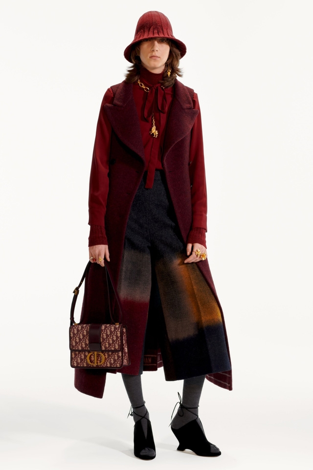 BST pre-fall 2019 của Christian Dior: những quý cô kiêu kỳ - Ảnh 2.