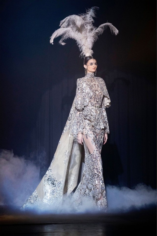 BST Haute Couture Xuân Hè của Elie Saab: nhà hát của giấc mơ - Ảnh 9.
