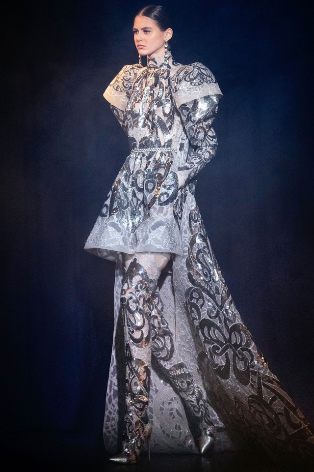 BST Haute Couture Xuân Hè của Elie Saab: nhà hát của giấc mơ - Ảnh 7.