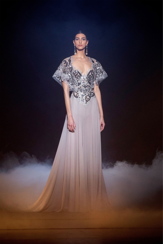BST Haute Couture Xuân Hè của Elie Saab: nhà hát của giấc mơ - Ảnh 6.