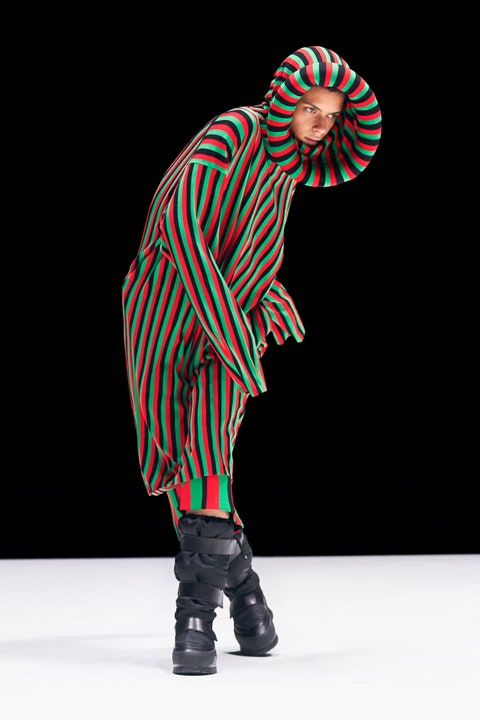 BST Thu &ndash; Đ&ocirc;ng 2021 của Kenzo: sự tự do đầy m&agrave;u sắc - Ảnh 3.