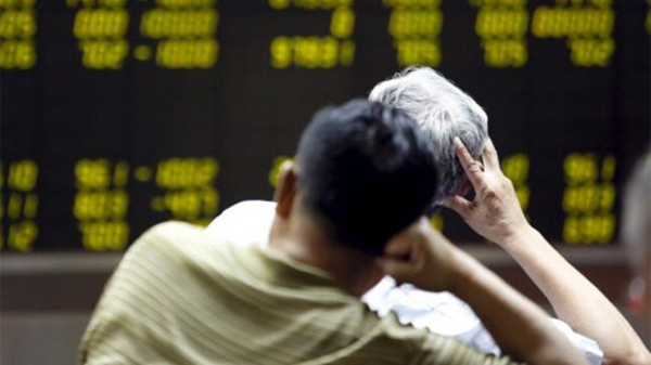 Giới đầu tư chứng khoán Trung Quốc hoảng loạn