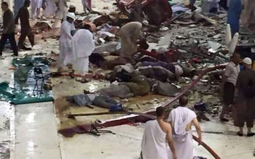 Hiện trường vụ sập cần cẩu ở Mecca ngày 11/9 - Ảnh: AP.<br>