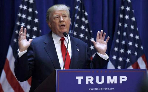 Donald Trump phát biểu tại lễ mở màn chiến dịch tranh cử tổng thống ngày 16/6 - Ảnh: Reuters.<br>