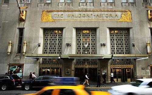 Khách sạn Waldorf-Astoria ở New York - Ảnh: Getty/CNBC.<br>