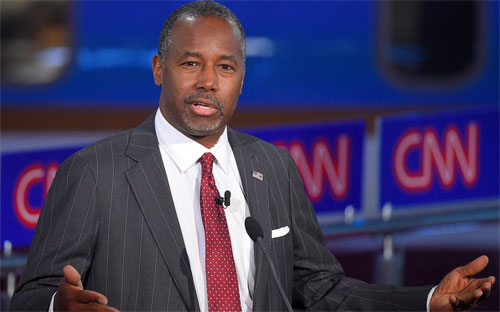 Bác sỹ về hưu Ben Carson, ứng cử viên Cộng hòa tham gia tranh cử Tổng thống Mỹ năm 2016 - Ảnh: AP/BI.<br>