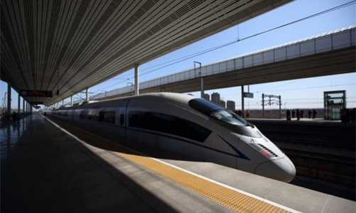 Trung Quốc tính cứu tăng trưởng bằng đường sắt cao tốc