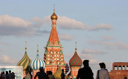 Ngân hàng Sberbank dự báo, sẽ có 580.000 người Nga, chiếm 1,5% tổng số 
người có nợ ở nước này, đủ tiêu chuẩn xin phá sản ngay lập tức vào ngày 
1/10 - Ảnh: Bloomberg/CNBC.<br>