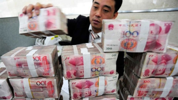 Vay USD, doanh nghiệp Trung Quốc “lĩnh đòn” vì Nhân dân tệ