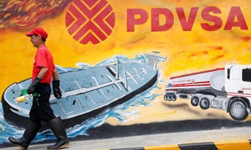 Giá dầu giảm sâu dồn Venezuela tới đường cùng