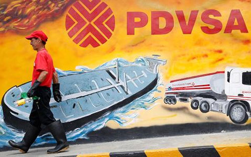 Năm 2014, nền kinh tế Venezuela suy giảm 4% trong khi lạm phát ở ngưỡng trung bình 62% - Ảnh: Reuters.<br>