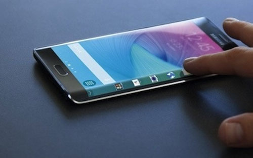 Chiếc S6 Edge Plus mà Samsung giới thiệu hồi tuần trước.<br>
