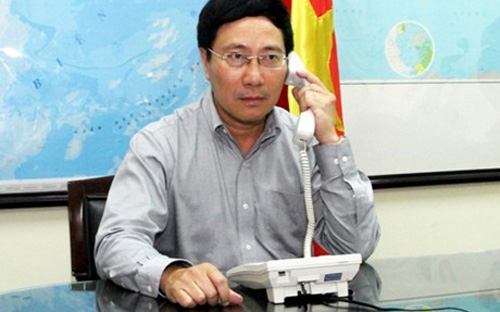 Phó thủ tướng - Bộ trưởng Ngoại giao Phạm Bình Minh điện đàm với Bộ trưởng Ngoại giao Trung Quốc Vương Nghị - Ảnh VGP.
