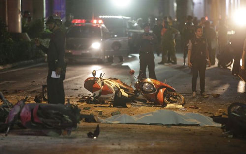Một phần hiện trường vụ nổ ở Bangkok, Thái Lan ngày 17/8 - Ảnh: AP.<br>