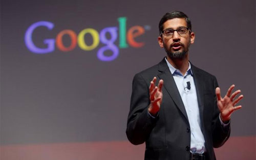 Sundar Pichai, một nhà điều hành lâu năm của Google, sẽ trở thành CEO phụ trách bộ phận Google trong Alphabet - Ảnh: Reuters.<br>