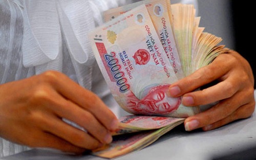 Ở Việt Nam, hiện mức chi là 9,25% GDP cho lương ở khu vực công, cao hơn 
rất nhiều so với mức 7% GDP của các nước đang phát triển.