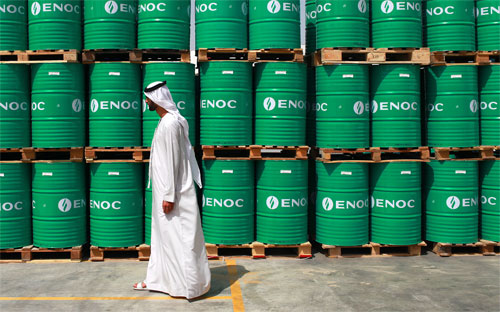 OPEC, tổ chức chiếm 40% nguồn cung dầu thô toàn cầu, đã khai thác vượt 
mức hạn ngạch 30 triệu thùng/ngày trong suốt 15 tháng qua.