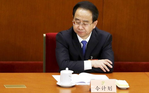 Vụ án hình sự của Lệnh Kế Hoạch có thể mở ra chương cuối cùng trong cuộc điều tra chống tham nhũng quy mô lớn đã khiến cựu Bộ trưởng Bộ Công an Trung Quốc Chu Vĩnh Khang sa lưới pháp luật - Ảnh: Reuters.<br>