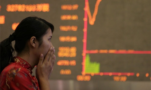 Hơn nửa tháng, chứng khoán Trung Quốc sụt gần 25%