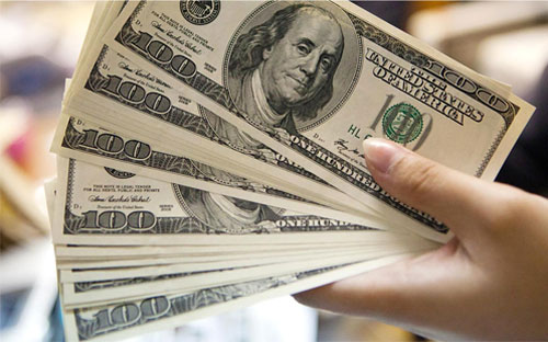 Từ tháng 12/2008 đến nay, FED duy trì lãi suất cơ bản đồng USD ở mức thấp kỷ lục 0-0,25%.