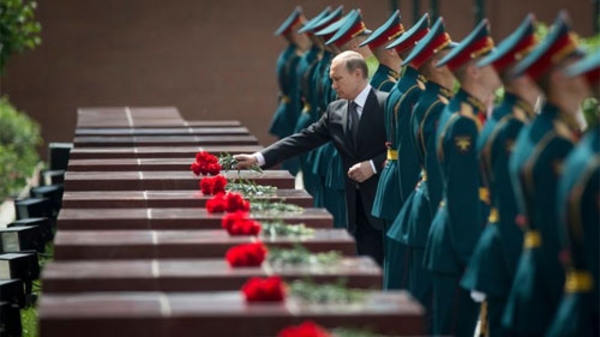 Châu Âu gia hạn trừng phạt Nga đến đầu 2016