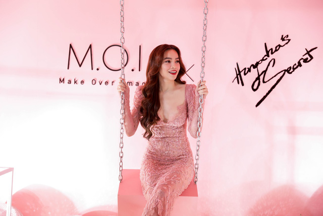 Ra mắt dòng son môi của Hồ Ngọc Hà - Ảnh 1.