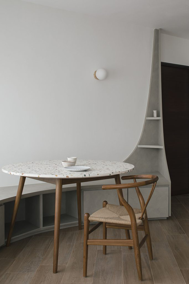 Căn hộ kỳ lạ với phòng khách tròn dành cho những cuộc tụ họp  - Ảnh 1.