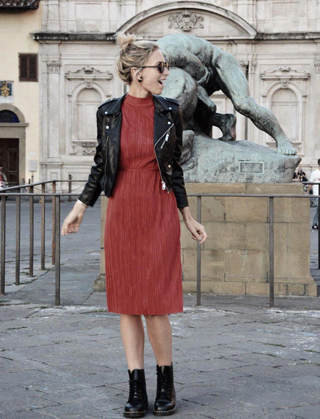 Tết diện trang phục đỏ để năm mới thành công - Ảnh 5.