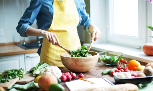 Lợi ích của việc ăn uống chánh niệm và cách để làm cho bữa ăn của bạn trở thành một trải nghiệm bổ ích