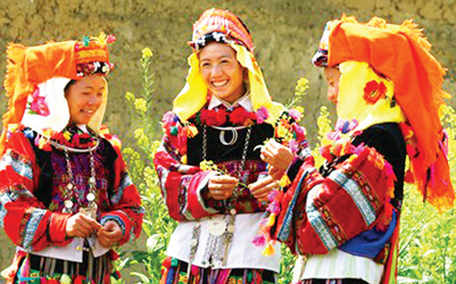 Chủ nhiệm Ủy ban Tư pháp Nguyễn Văn Hiện cho rằng không thể giảm tuổi 
kết hôn, song vẫn&nbsp; có thể có ngoại lệ tạo điều kiện cho chị em dân tộc 
ít người 16 tuổi được kết hôn, nhưng phải có danh mục dân tộc thiểu số 
kèm theo - Ảnh minh họa.<br>