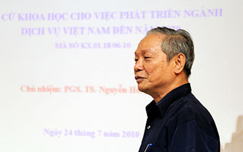 Nguyên Viện trưởng Viện Nghiên cứu kinh tế và chính trị Thế giới, chuyên gia kinh tế Võ Đại Lược.