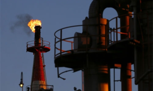 Giá dầu thô xuống gần đáy 6 năm