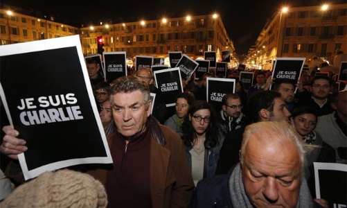 Người Pháp tưởng nhớ các nạn nhân sau vụ xả súng ở Paris