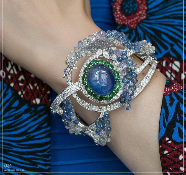 Cùng ngắm 10 mẫu trang sức tuyệt đẹp từ Paris Haute Couture Week - Ảnh 8.