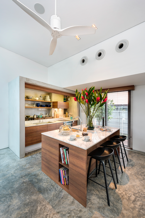 Căn hộ lofthouse màu trắng phong cách - Ảnh 2.