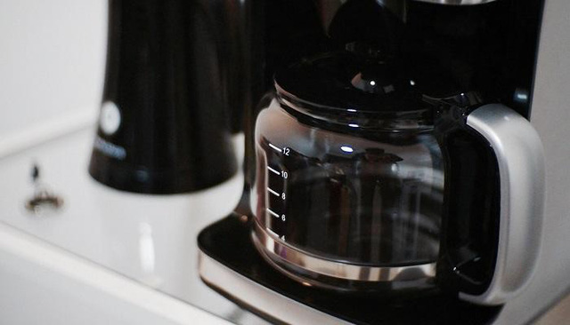 7 món đồ trong bếp cần vệ sinh hàng ngày - Ảnh 3.