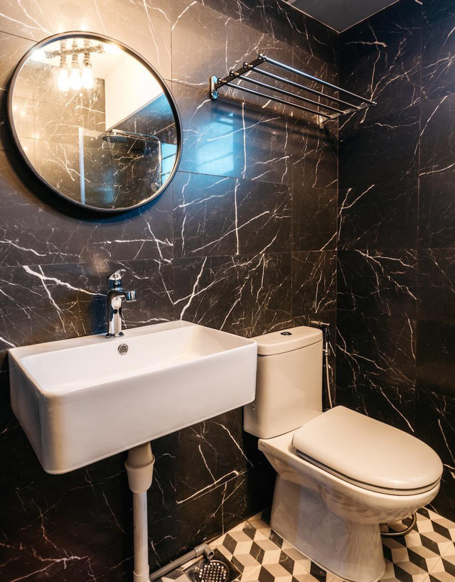 Căn hộ đen – trắng gọn gàng và mát mẻ - Ảnh 8.