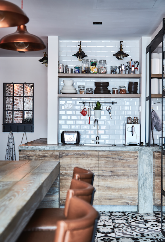 Chọn phong cách công nghiệp cho penthouse: nên không? - Ảnh 2.