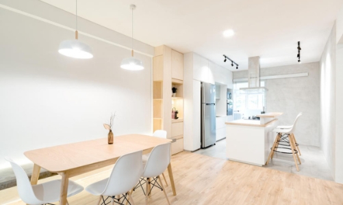 Căn hộ tối giản với nội thất gỗ dán