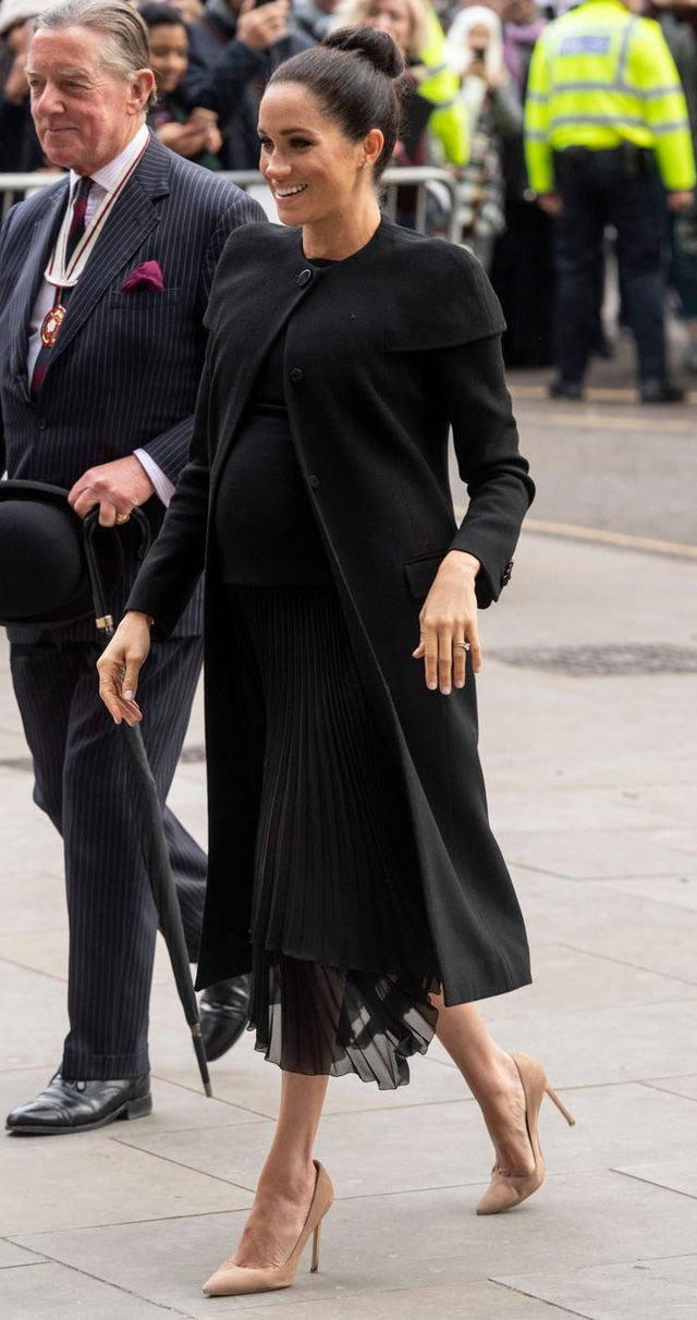 Tham khảo cách diện áo khoác mùa đông của Meghan Markle - Ảnh 10.