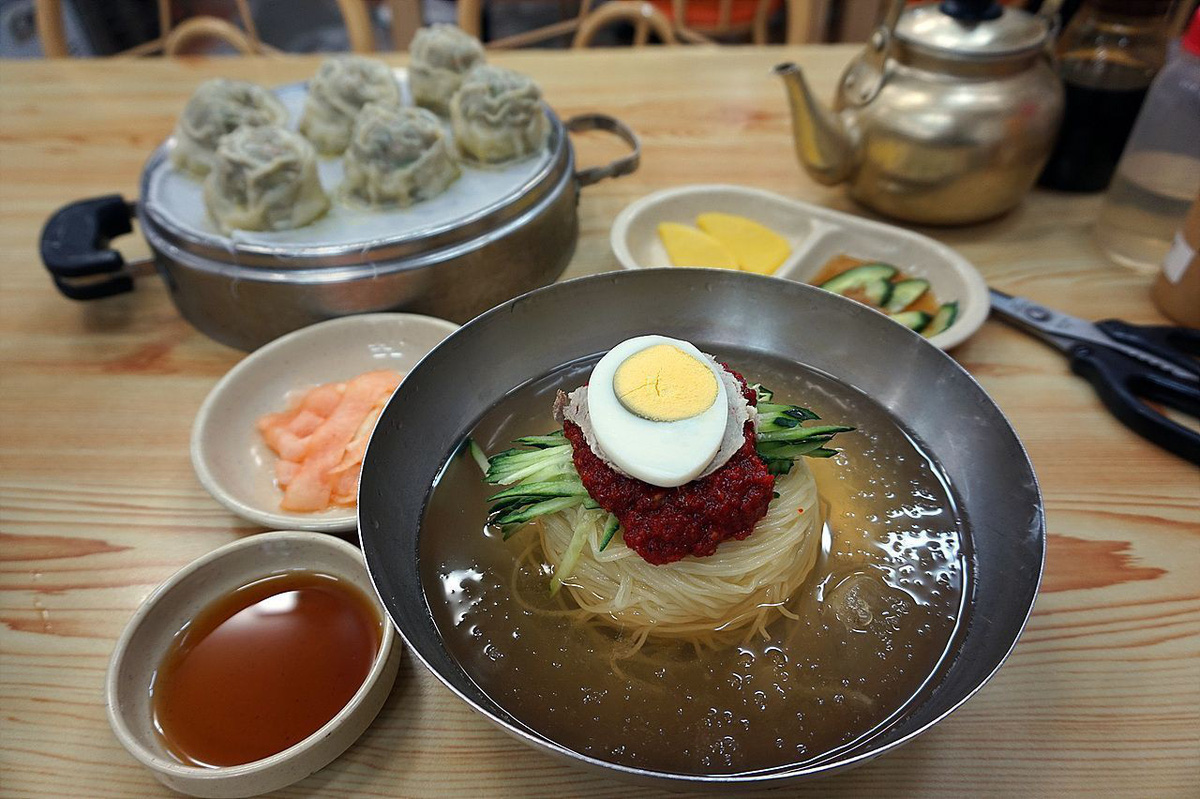 Đánh tan cái nóng Busan với món mỳ Milmyeon - Nhịp sống kinh tế Việt Nam & Thế giới